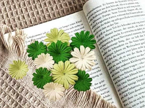 Daisy Petals Mulberry Paper Flowers Handmade for DIY Crafts Supplies