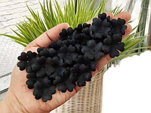 HukDok Black Mulberry Paper Flower Petals 50pcs Heart Shape