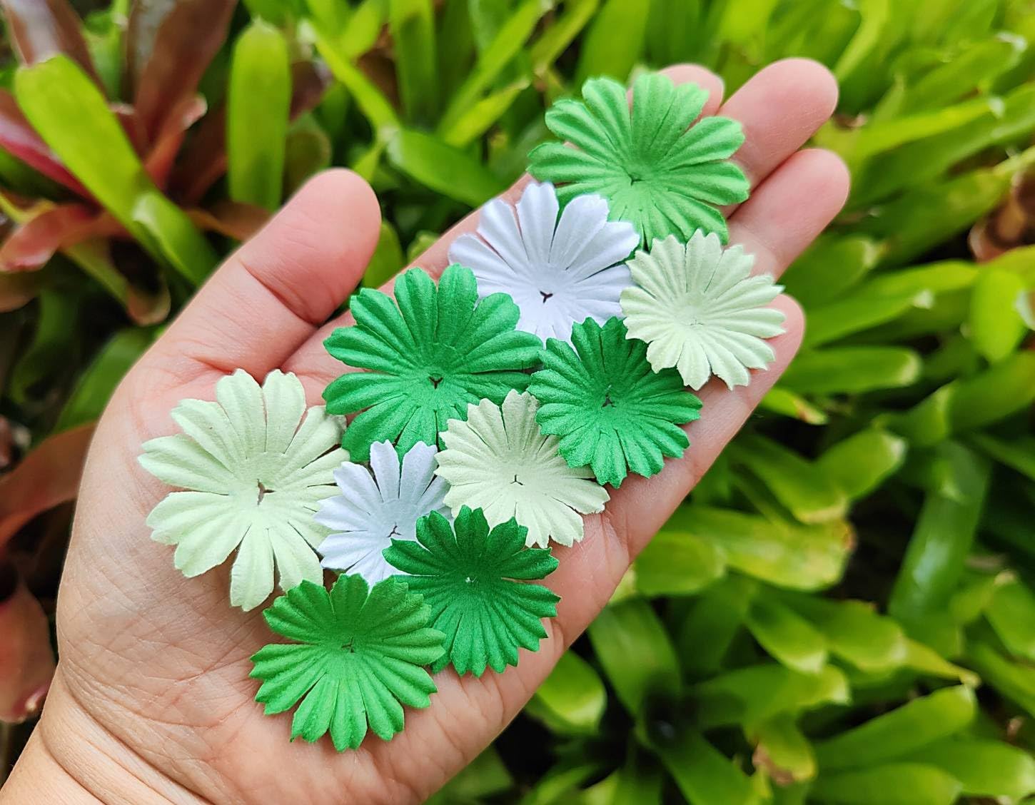 Daisy Petals Mulberry Paper Flowers Handmade for DIY Crafts Supplies