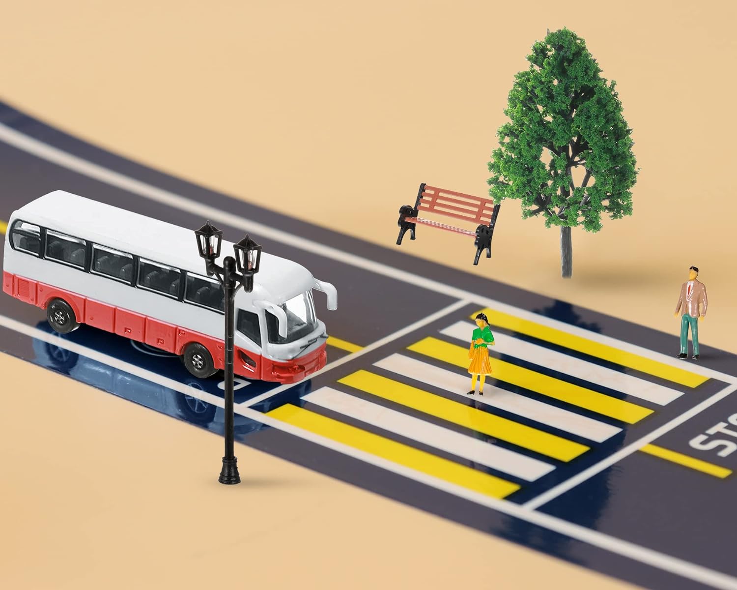 Sratte 64 Piece Model Train Scenery Set 150 Scale