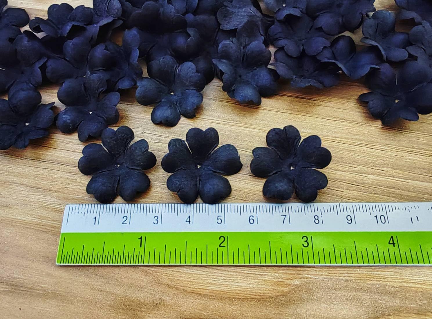 HukDok Black Mulberry Paper Flower Petals 50pcs Heart Shape