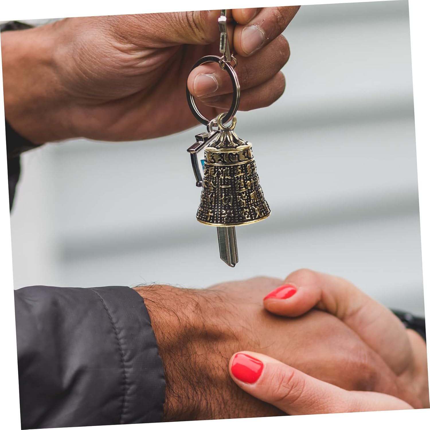 DOITOOL 5Pcs Antique Brass Bell Charms for Keychain and Handicrafts