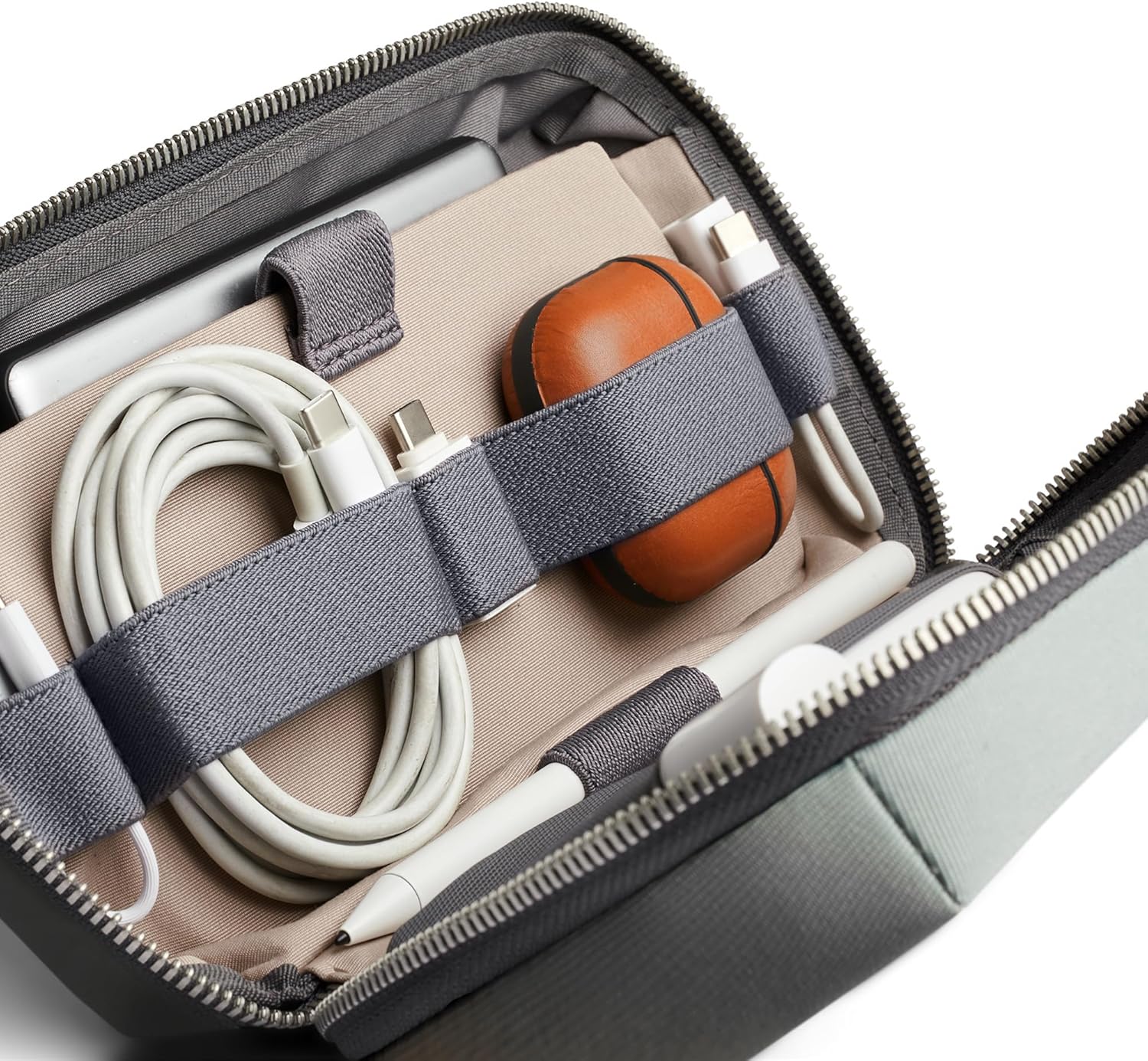 Bellroy Tech Kit Organizer Pouch with Zipper Closure