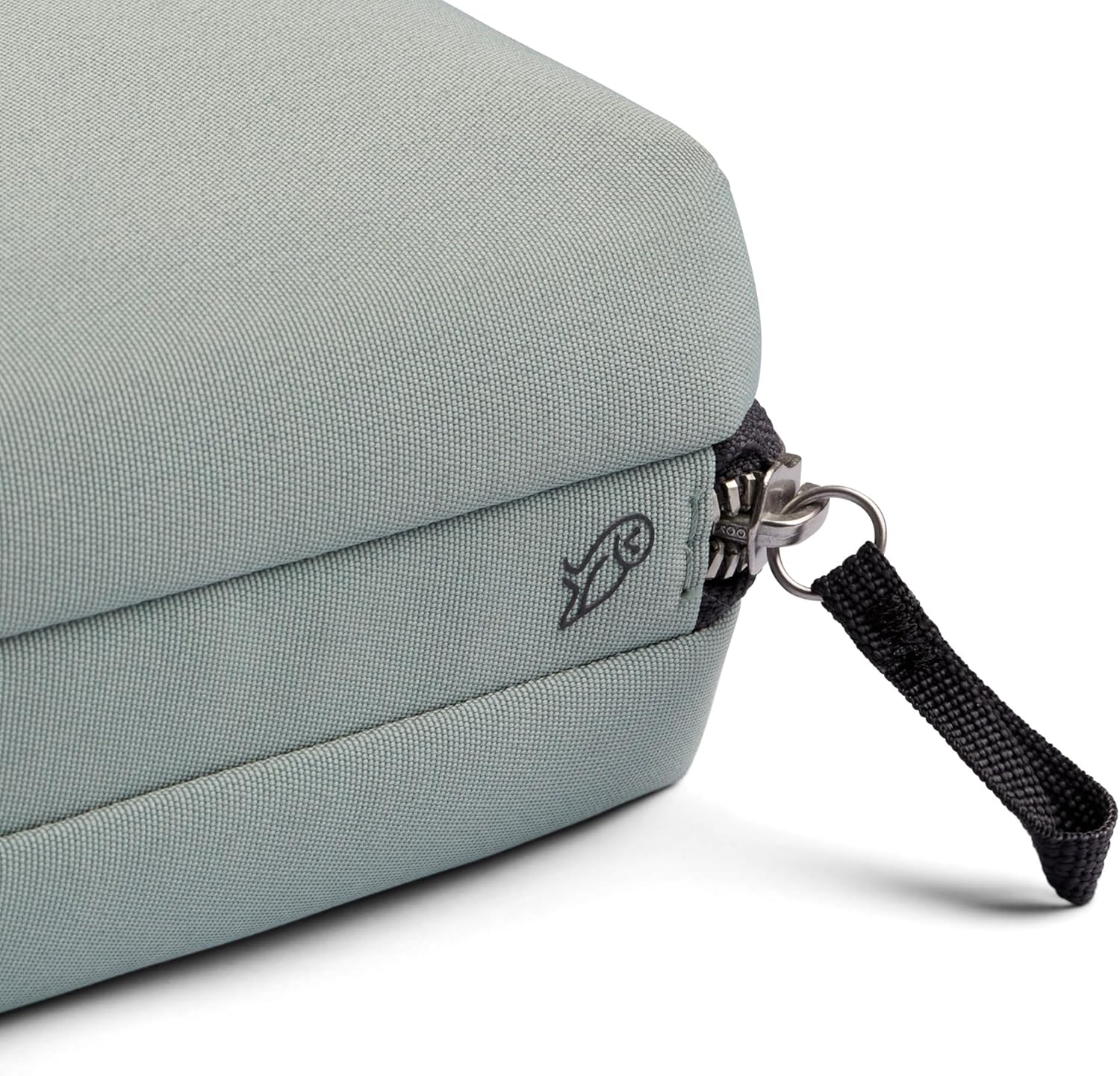 Bellroy Tech Kit Organizer Pouch with Zipper Closure