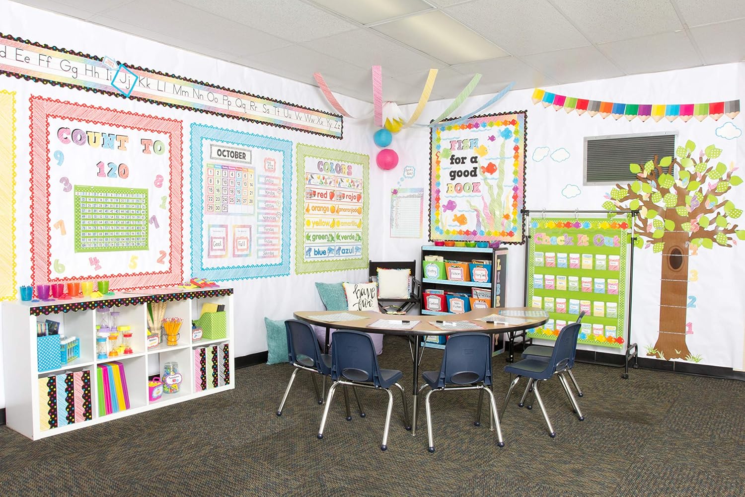 TCR5435 Big Tree Bulletin Board 7 Panels